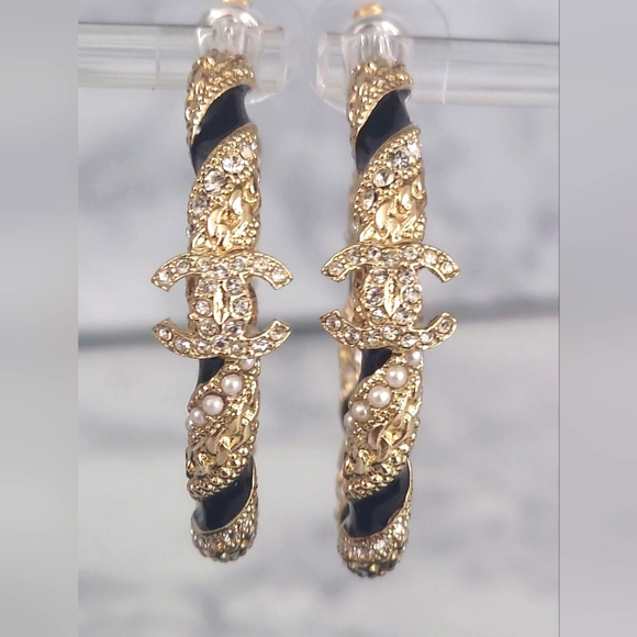 CHANEL Gold CC Logo Pearl Crystal Hoop Dangling Stud Earrings - Picture 11 of 12